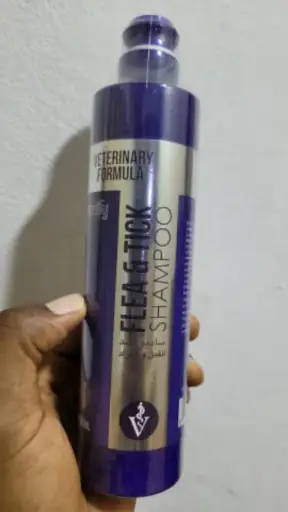 FLEA & TICK SHAMPOO - VETERINARY FORMULA